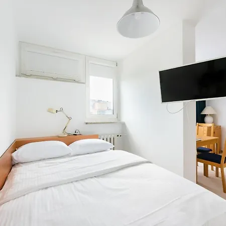 Metro Rondo Onz Yellow By Bookinghost Appartement *