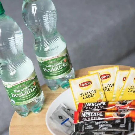 Lägenhet Metro Rondo Onz Yellow By Bookinghost Warszawa